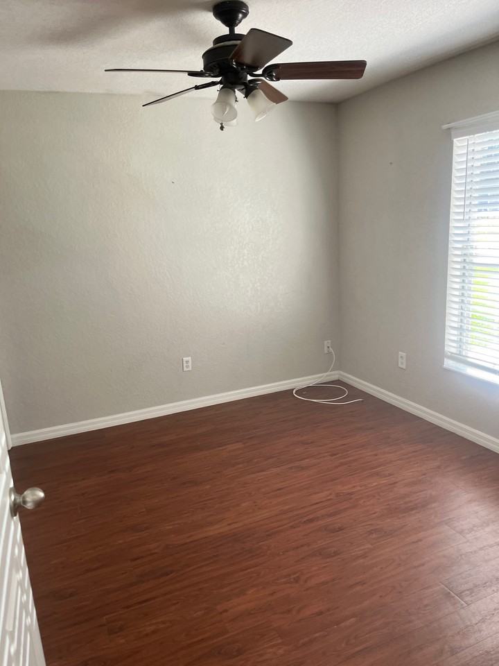 9271 N Peachtree Way #9271 - Photo 2 of 6