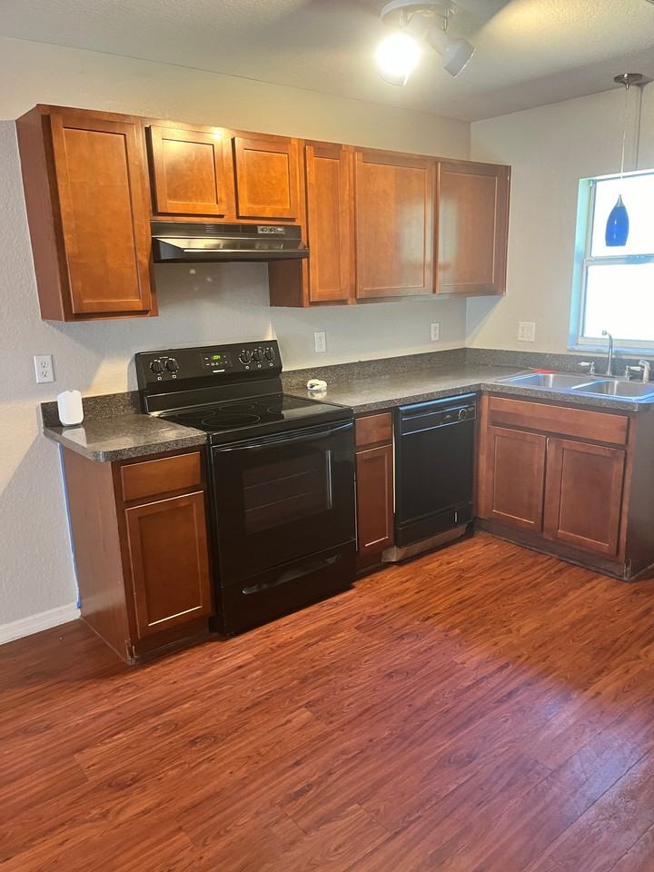 9271 N Peachtree Way #9271 - Photo 3 of 6