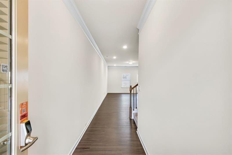 85 Professional Pl Se - Photo 3 of 18