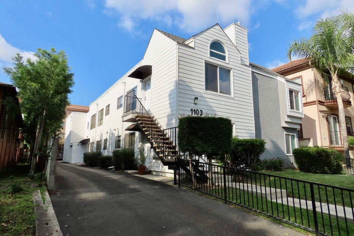 1103 W Angeleno Ave ##D - Photo 3 of 40