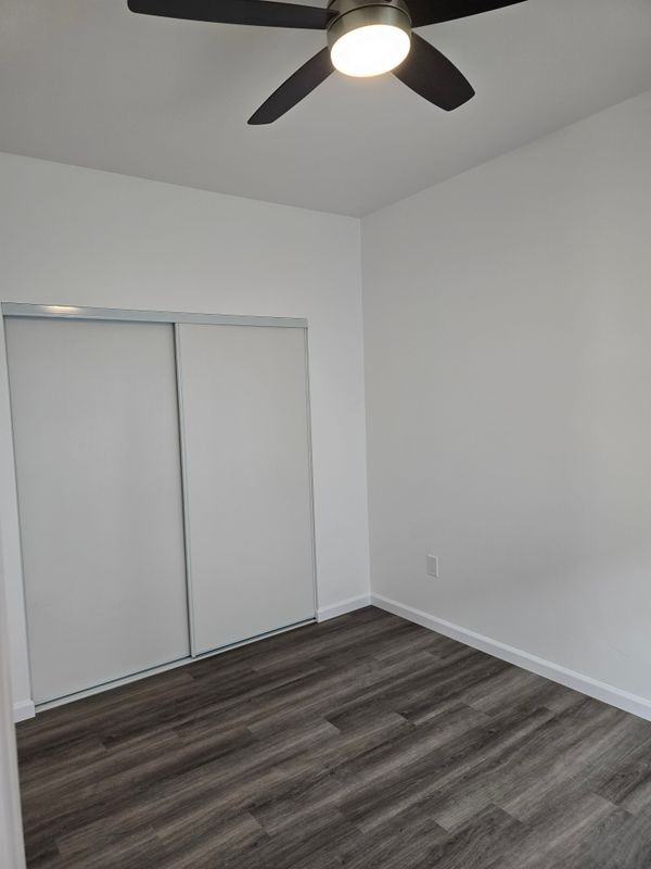 4529 Esther St - Photo 4 of 12