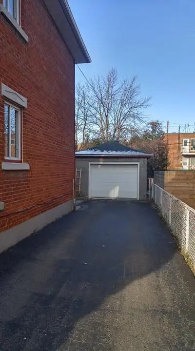 Leblanc - Photo 5 of 10