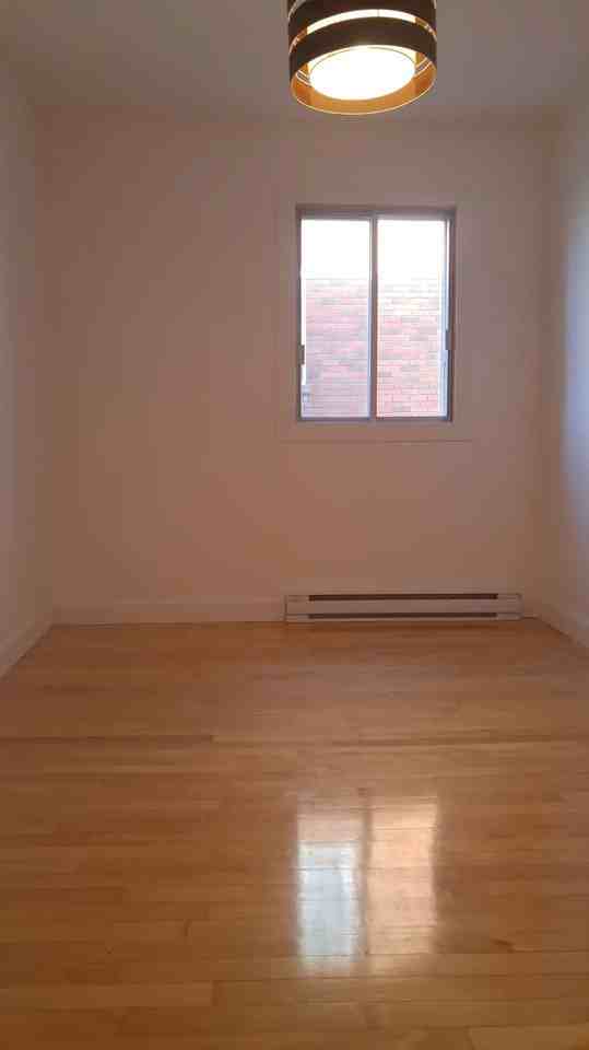 Leblanc - Photo 7 of 10