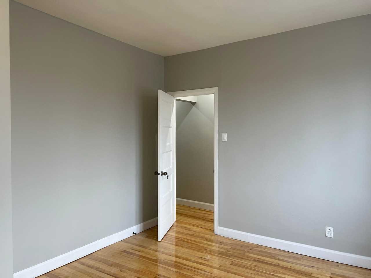 328 Rue Goyette - Photo 5 of 15