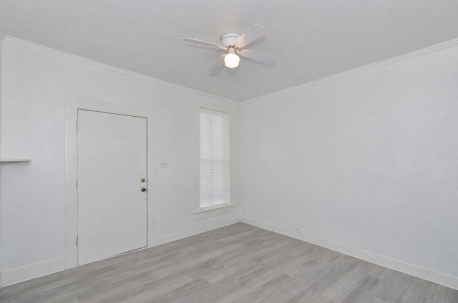 113 S Olive St #A - Photo 6 of 9