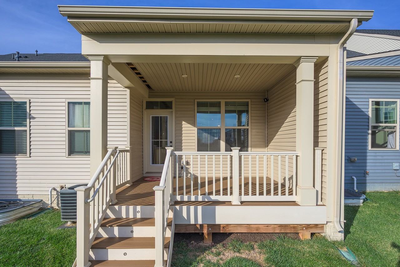 6147 Dock St #2ndFL - Photo 3 of 48