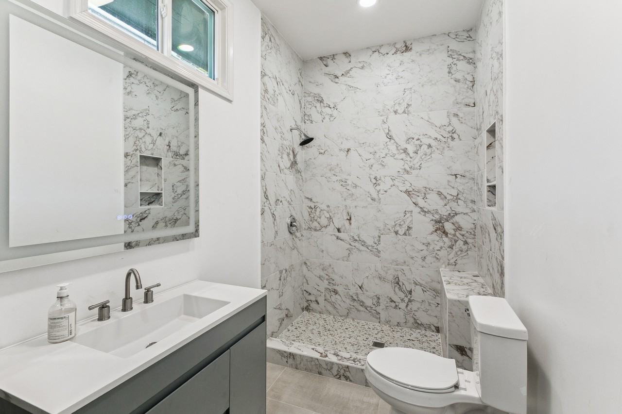 7616 Cohn St #A - Photo 4 of 4