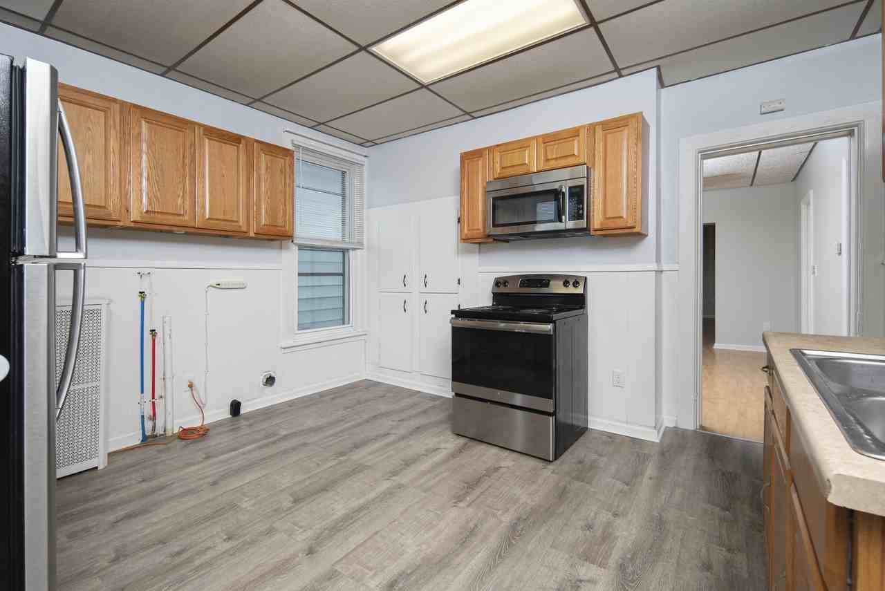 1238 6th Ave #SF - Photo 4 of 30