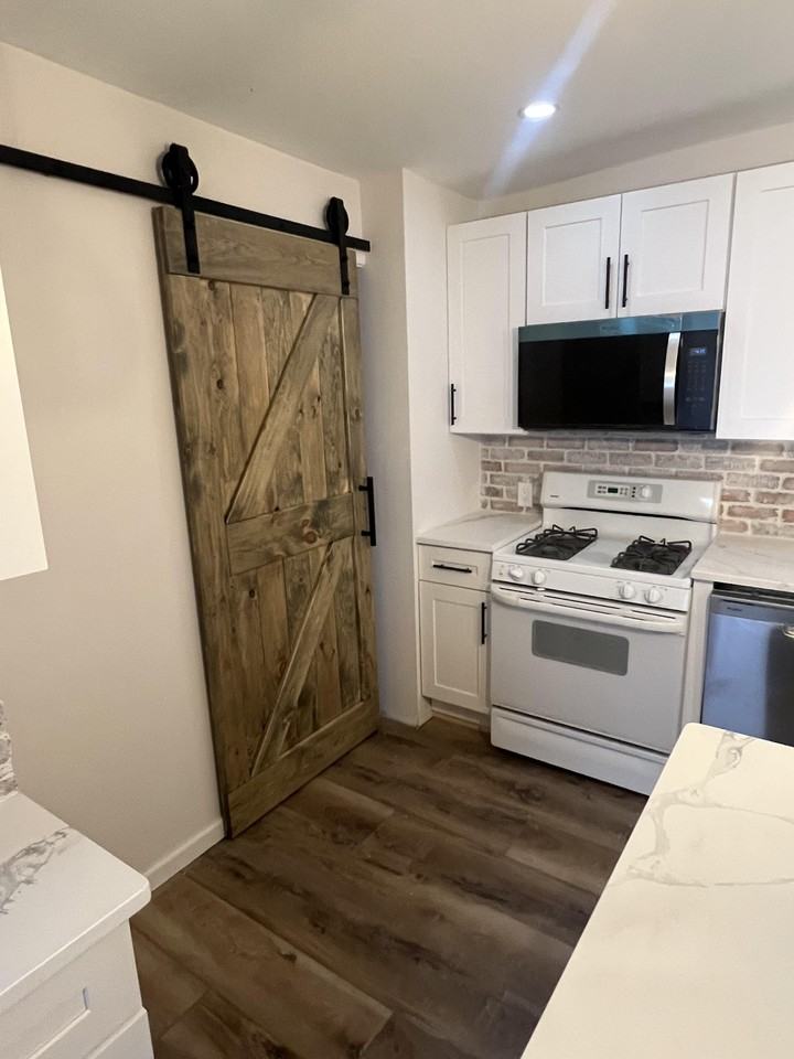 Columbus Rd #NA - Photo 4 of 16