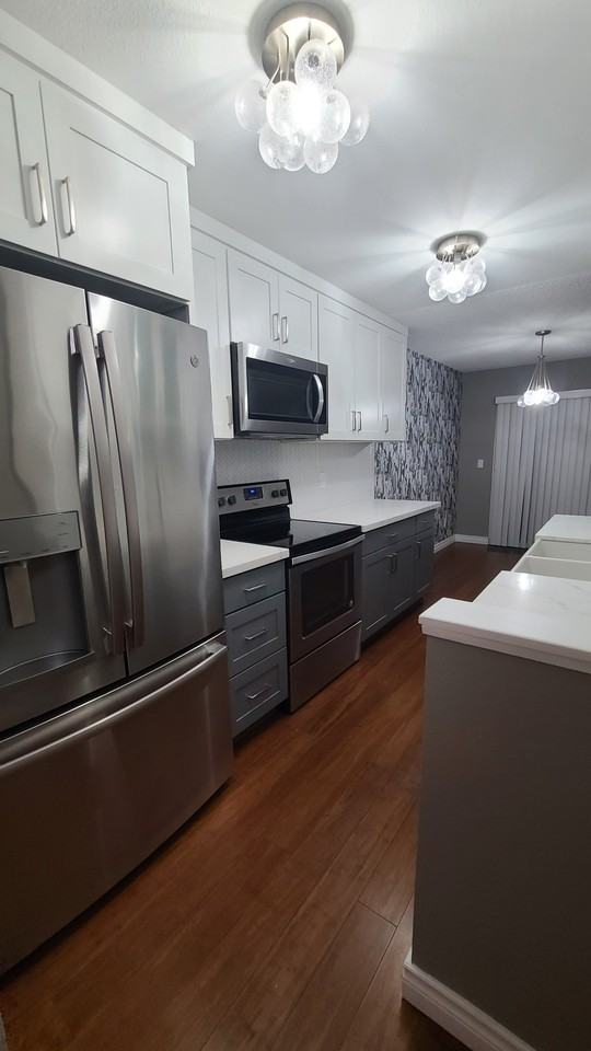 17430 Ambaum Blvd S #28 - Photo 7 of 38