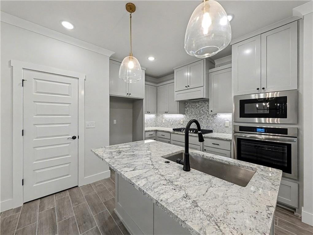 6905 Sw Basswood Ave - Photo 4 of 22