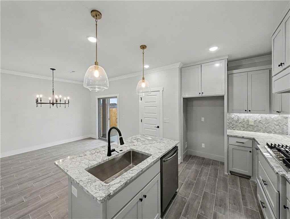 6905 Sw Basswood Ave - Photo 6 of 22