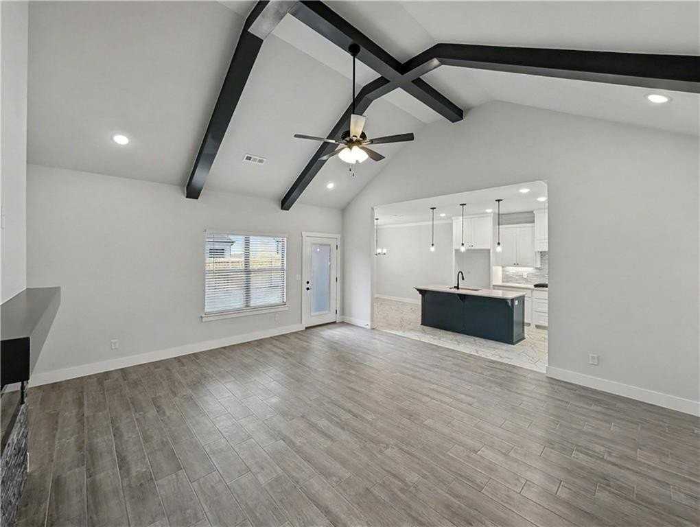 6907 Sw High Meadow Blvd - Photo 3 of 24