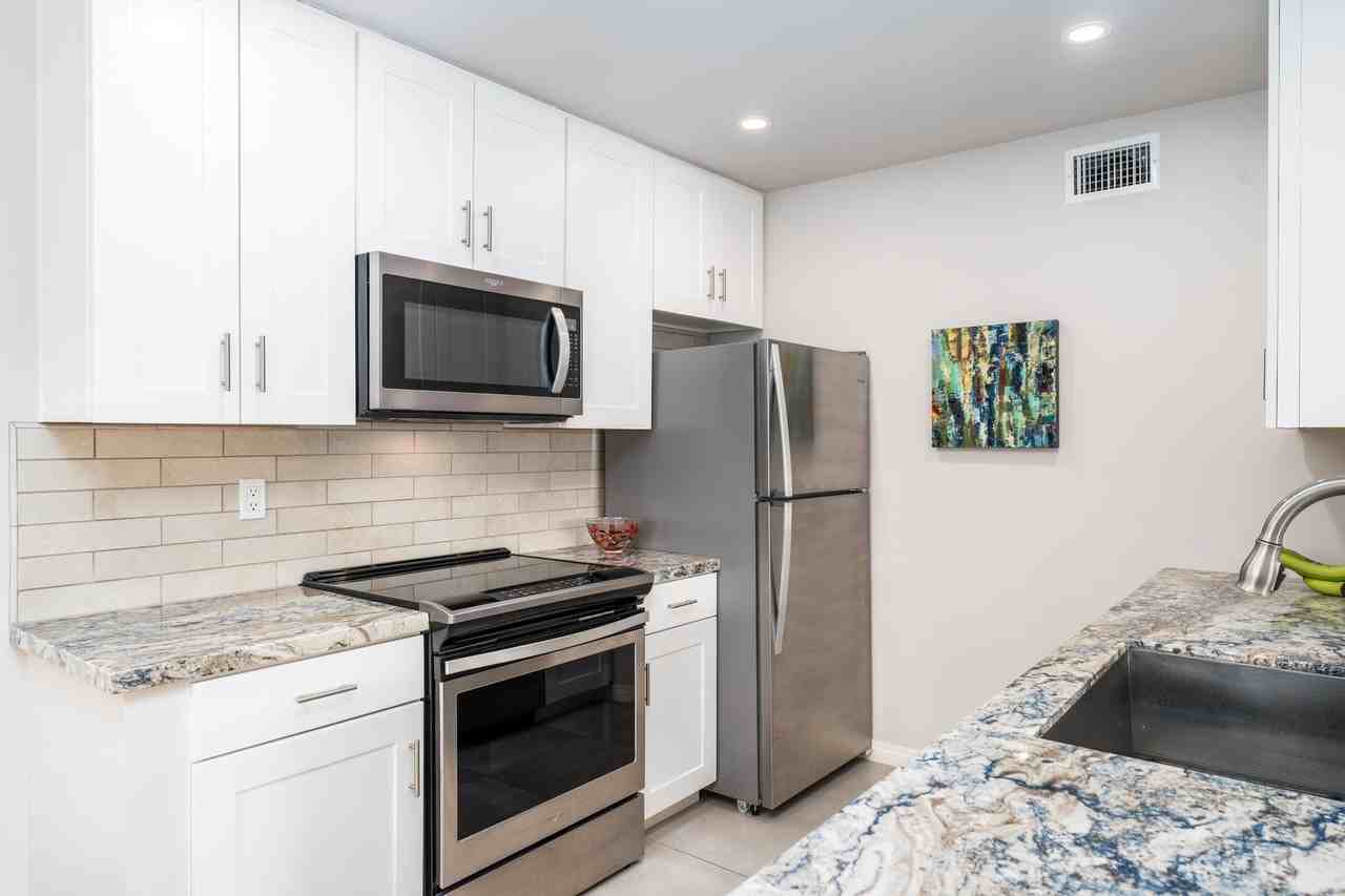 1111 E Ramon Rd Unit 34 #34 - Photo 7 of 31