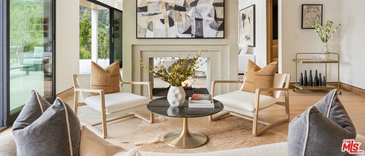 2673 Zorada Dr - Photo 6 of 50