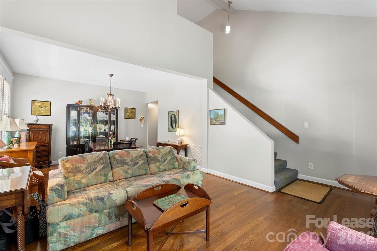 1610 Park Rd - Photo 5 of 42