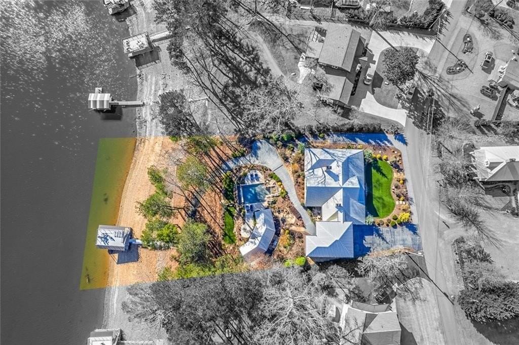 920 Pine Cir - Photo 7 of 50