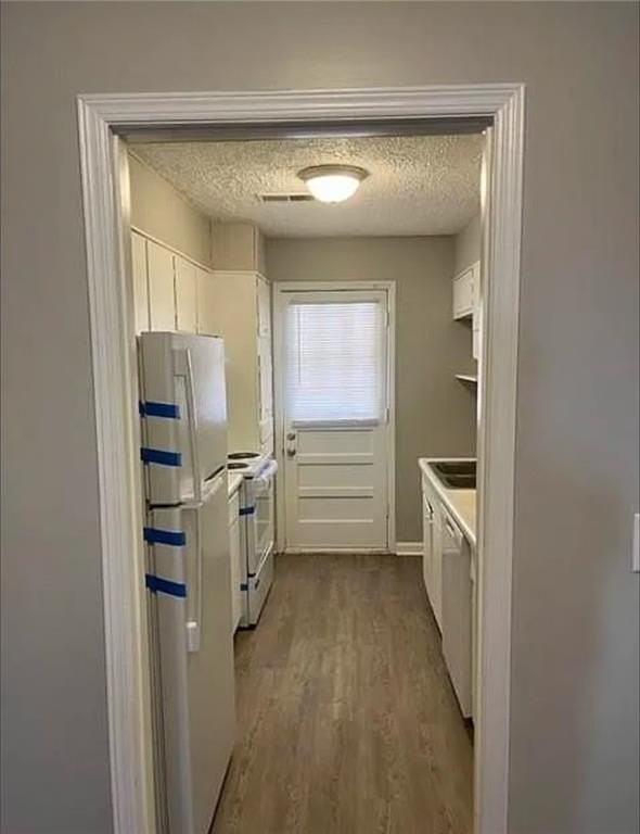 848 Wilson Cir Sw - Photo 3 of 6