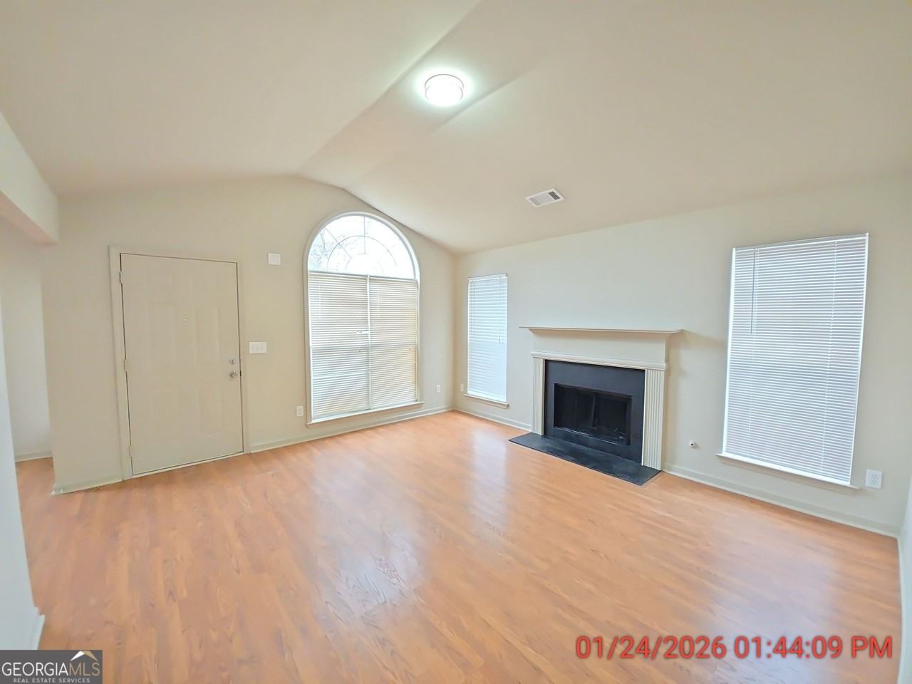 2669 Deann Dr - Photo 3 of 12