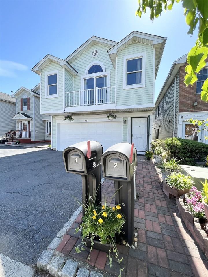 85 Grieco Dr #2 - Photo 2 of 14