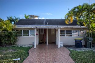 43 Sw 11th St #W - Photo 1 of 1