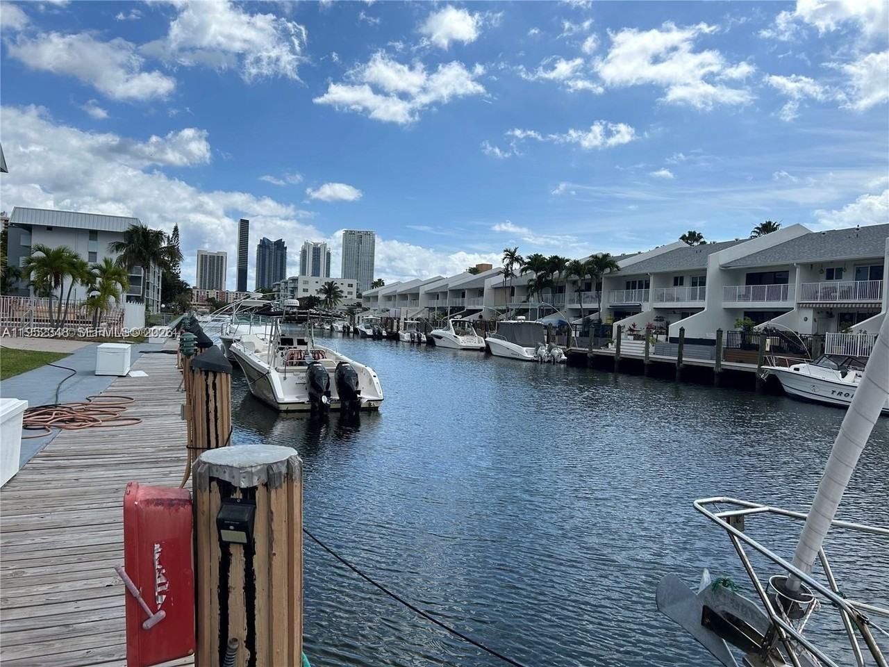 3550 Ne 169th St #304 - Photo 7 of 25