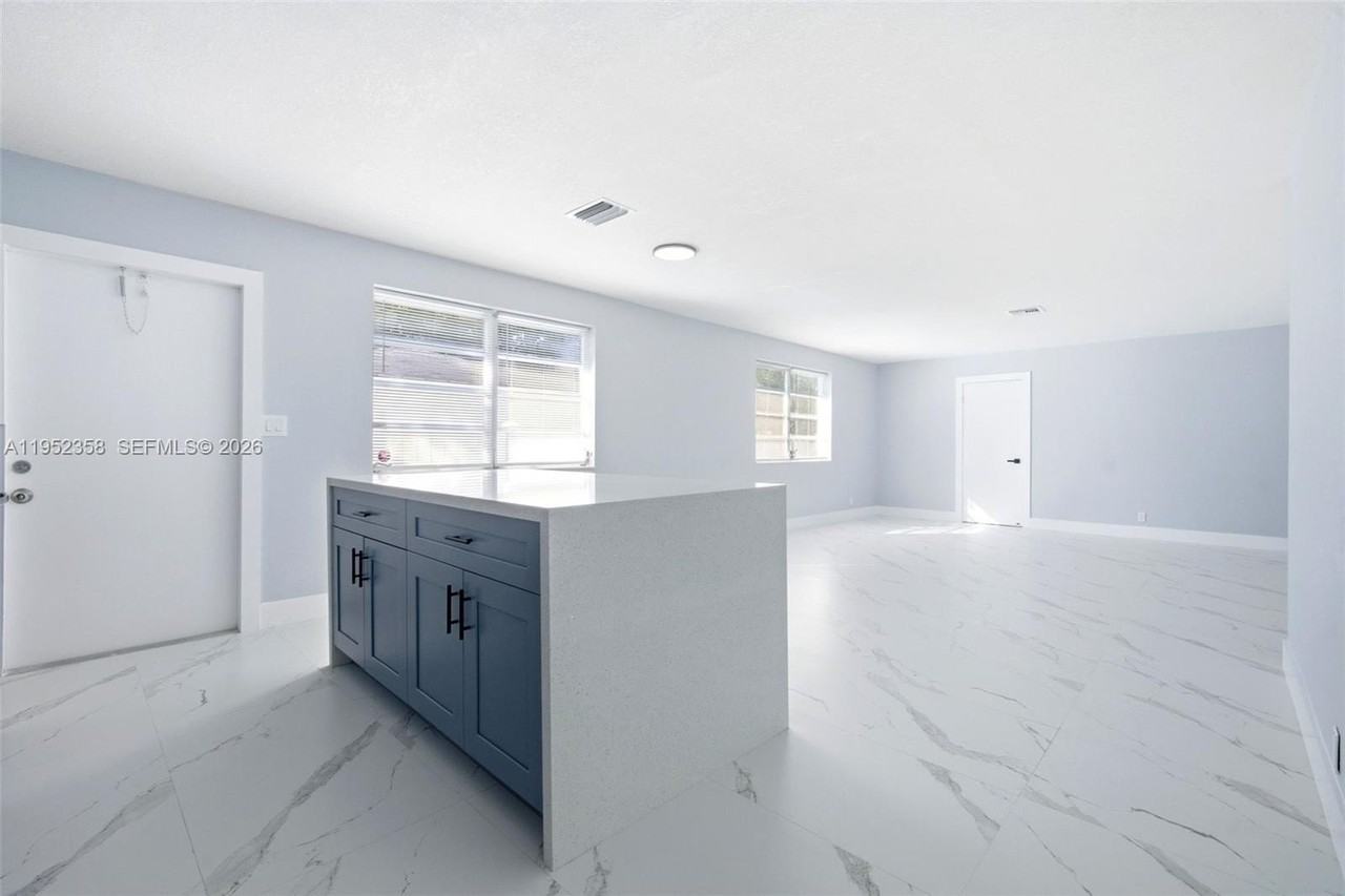 2440 Hayes St #1-5 - Photo 7 of 16