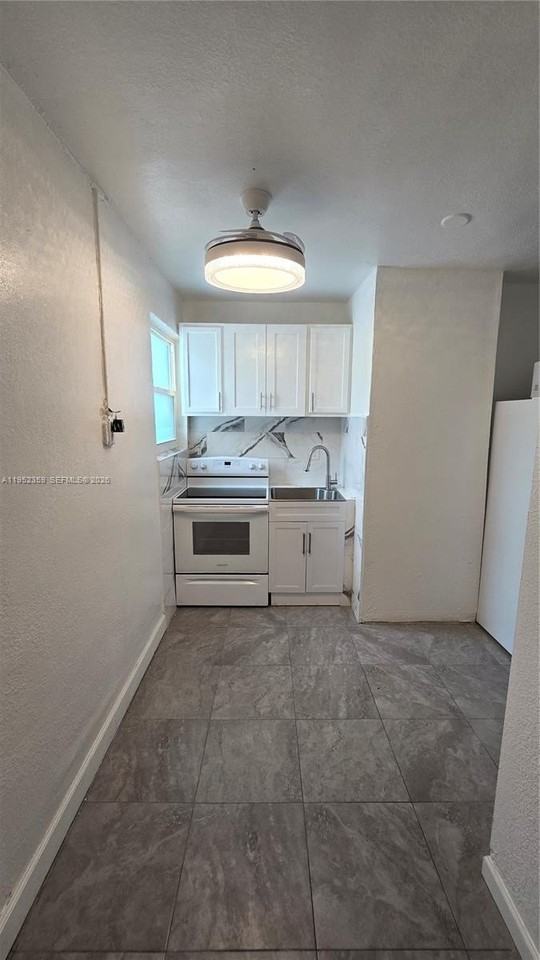 9680 Nw 19th Pl - Photo 6 of 19