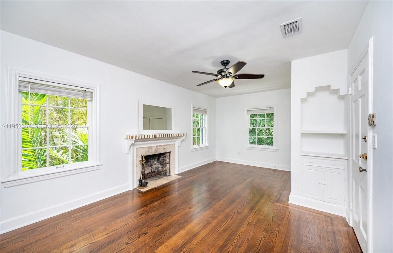 3569 Avocado Ave - Photo 2 of 24