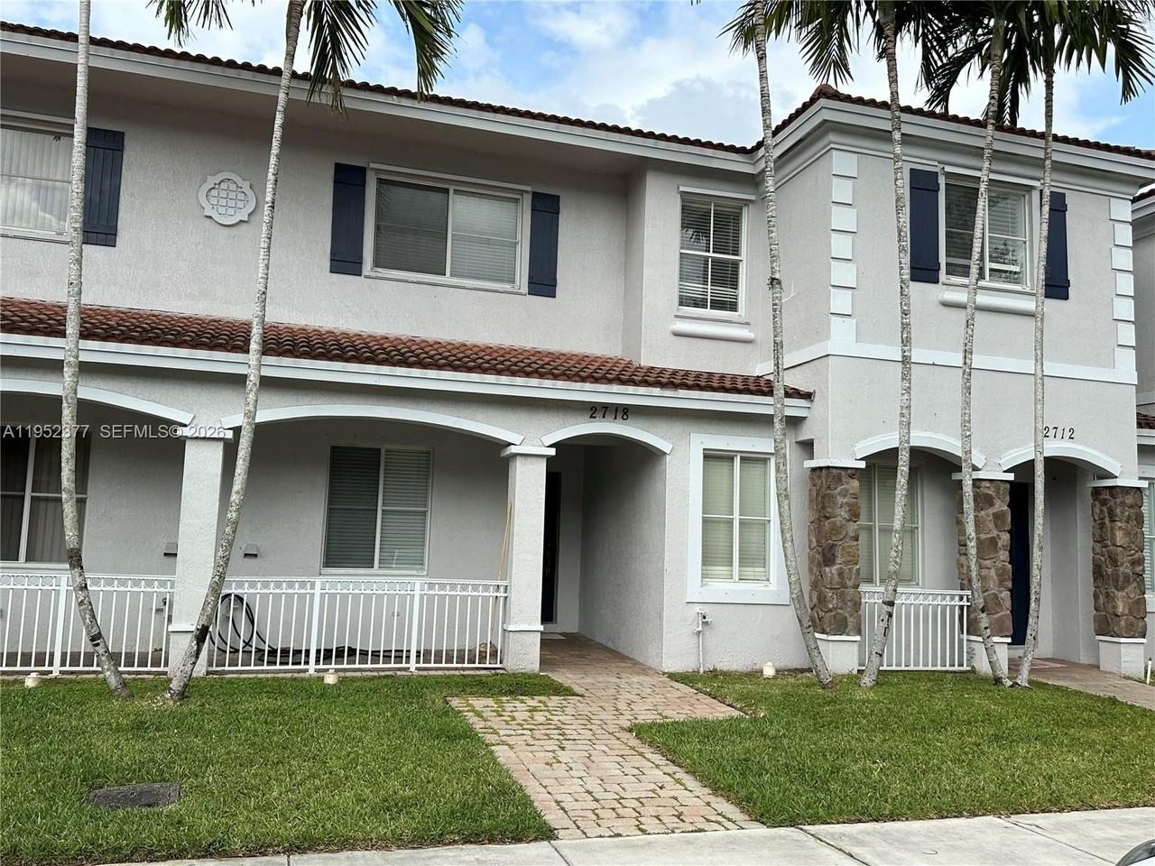 2718 Sw 82nd Ave #104