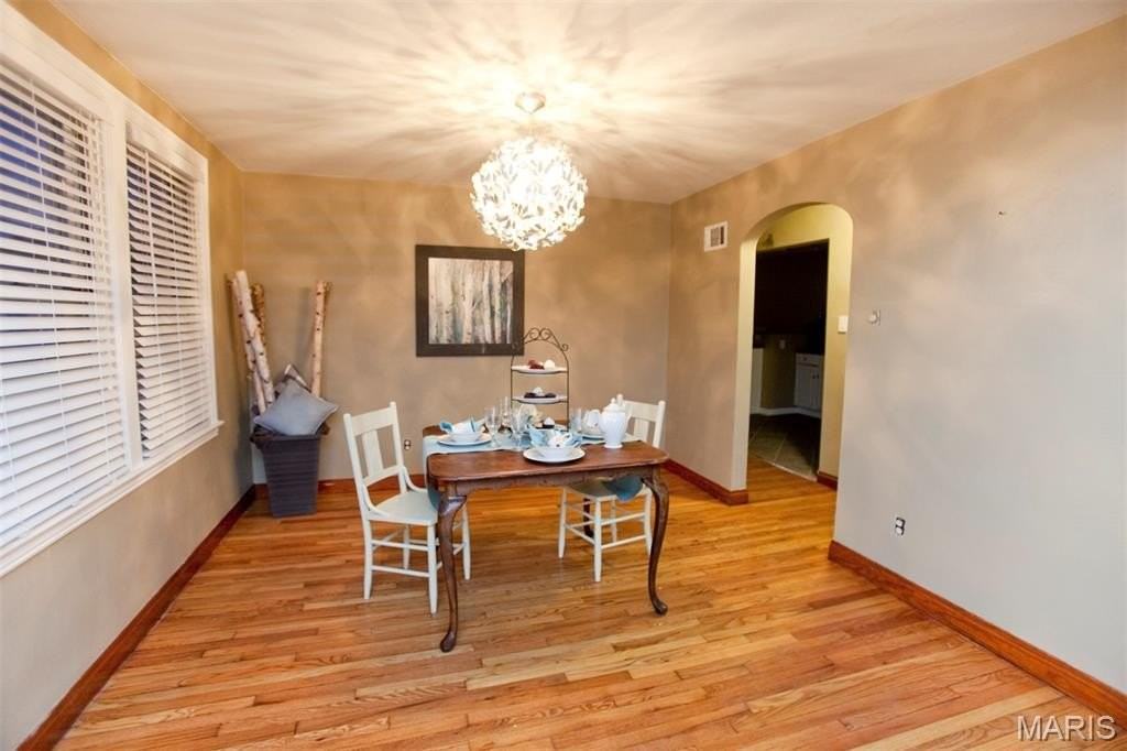 6425 Arthur Ave - Photo 4 of 11