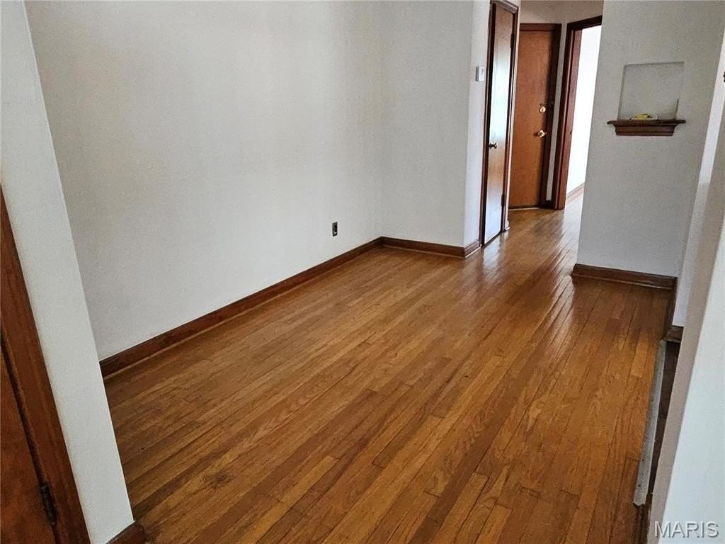 5315 Jamieson Ave #2N - Photo 4 of 21