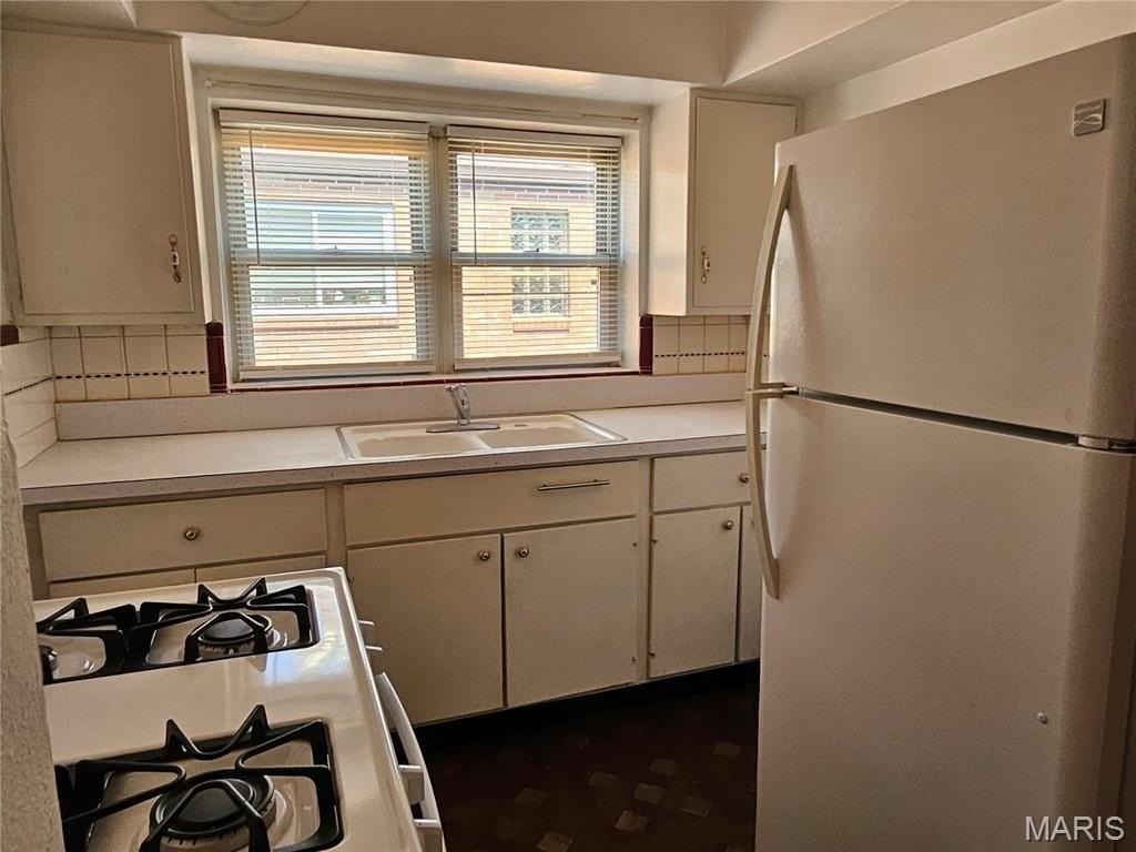 5315 Jamieson Ave #2N - Photo 6 of 21