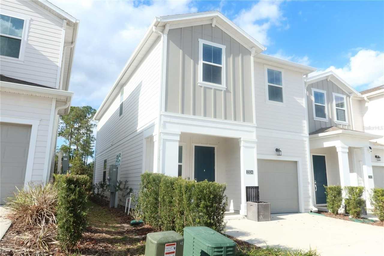 2324 Brook Marsh Loop - Photo 2 of 17