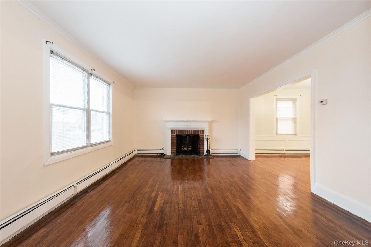 16623 24th Ave - Photo 3 of 25