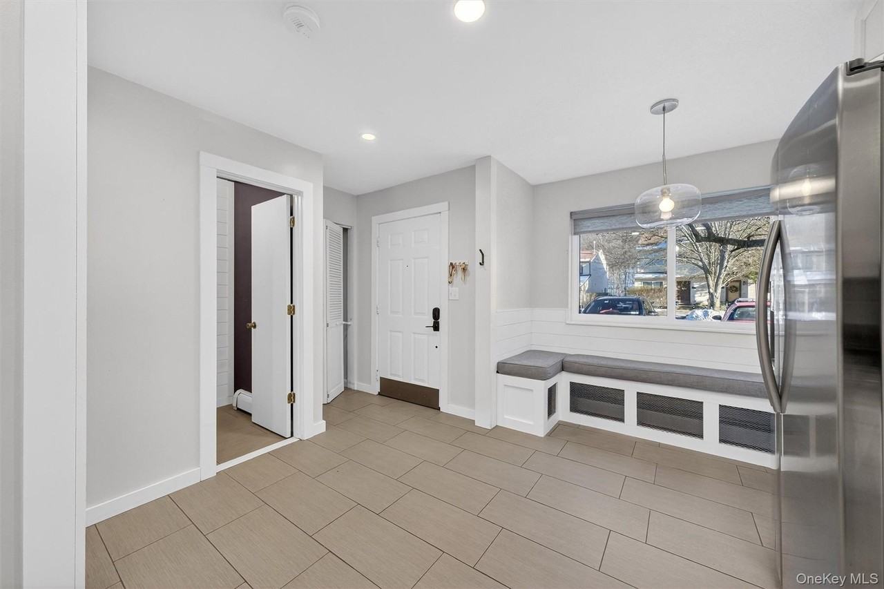 175 Sterling Pl - Photo 7 of 31