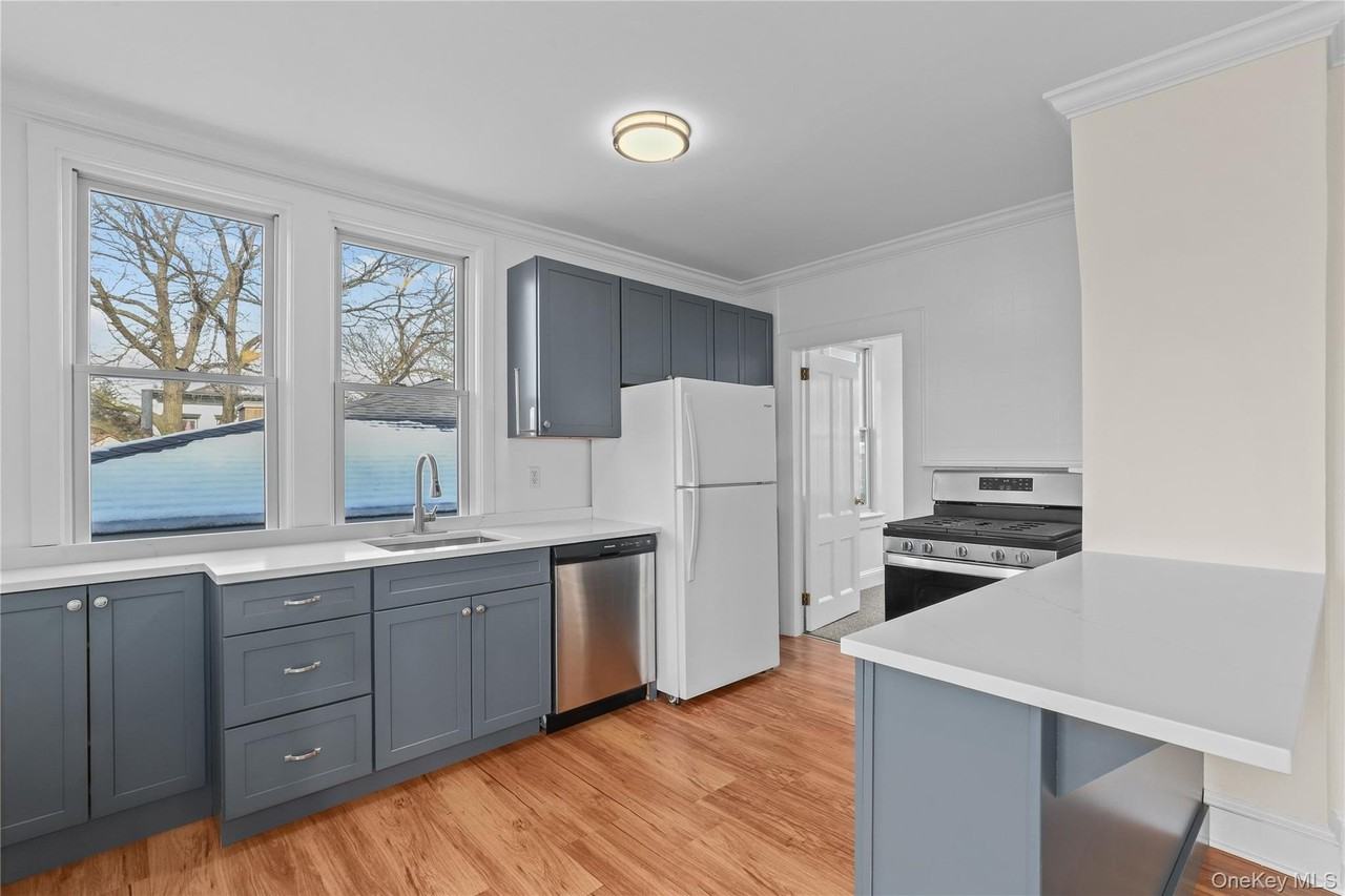 10 S Eckar St Unit 3 #3 - Photo 3 of 12