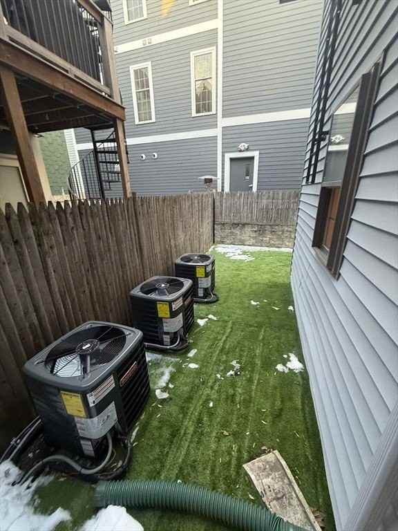 250 W 5th St Apt 1 #1 - Photo 3 of 11