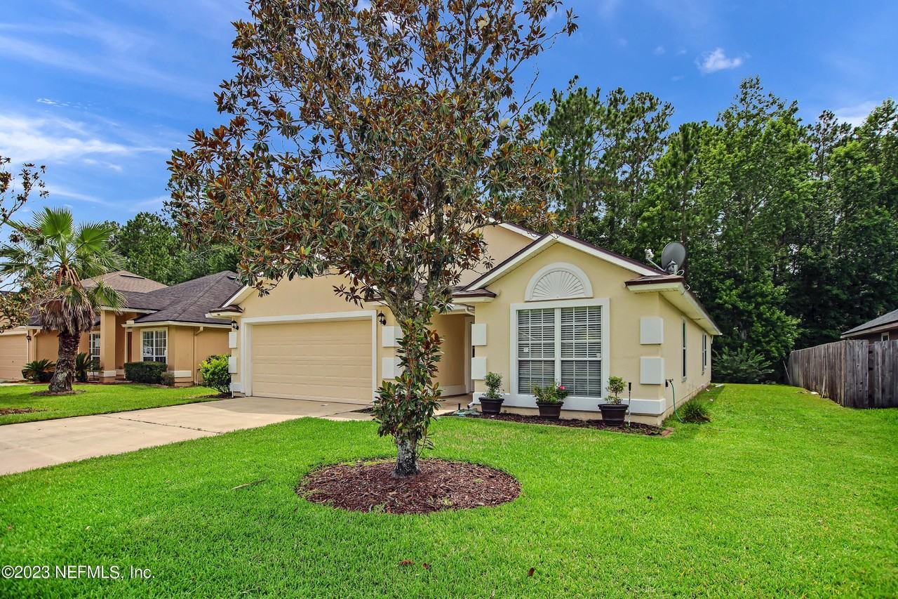 2167 S Cranbrook Ave - Photo 3 of 35