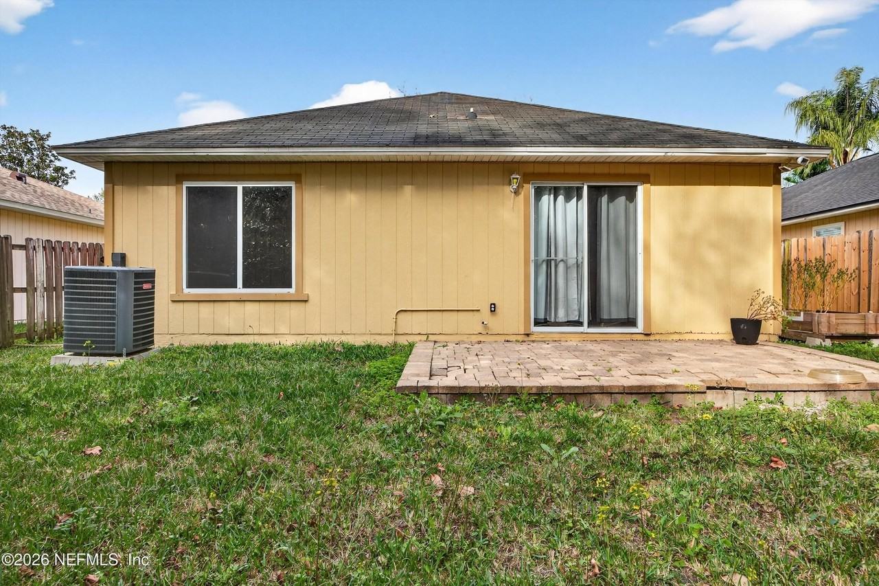 824 Wynfield Cir - Photo 3 of 41