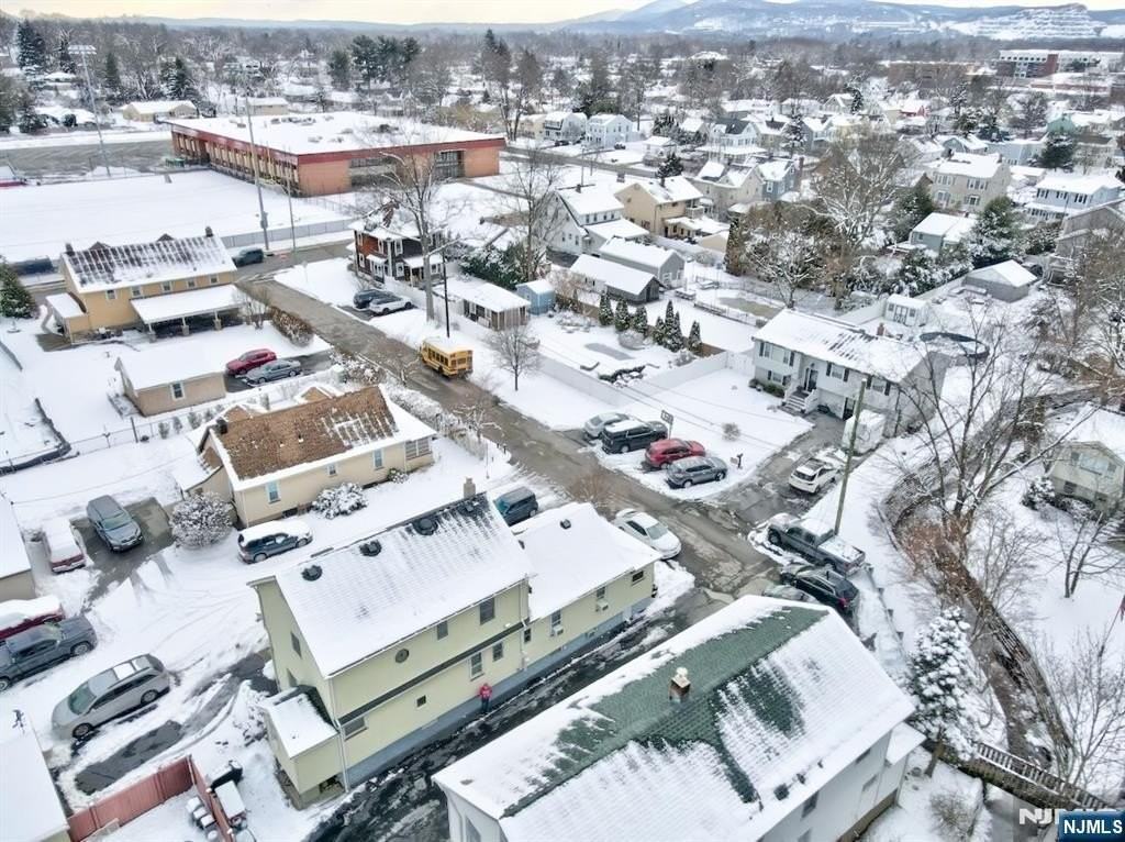 2 Lambert St - Photo 3 of 19