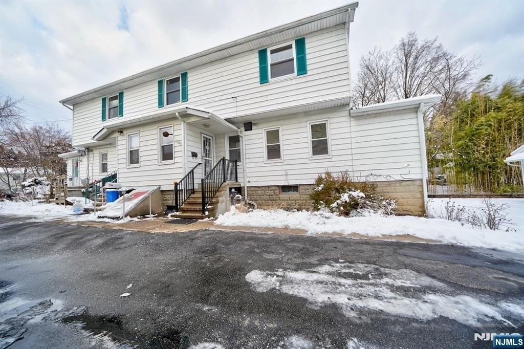 2 Lambert St - Photo 5 of 19