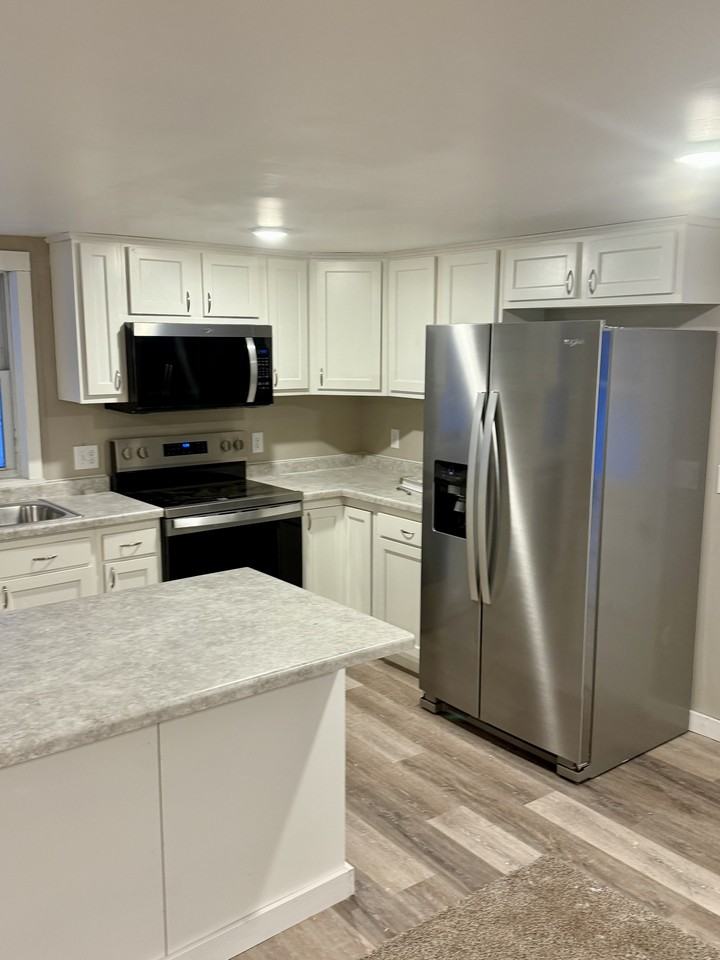 401 W Douglas Ave #1 - Photo 6 of 19