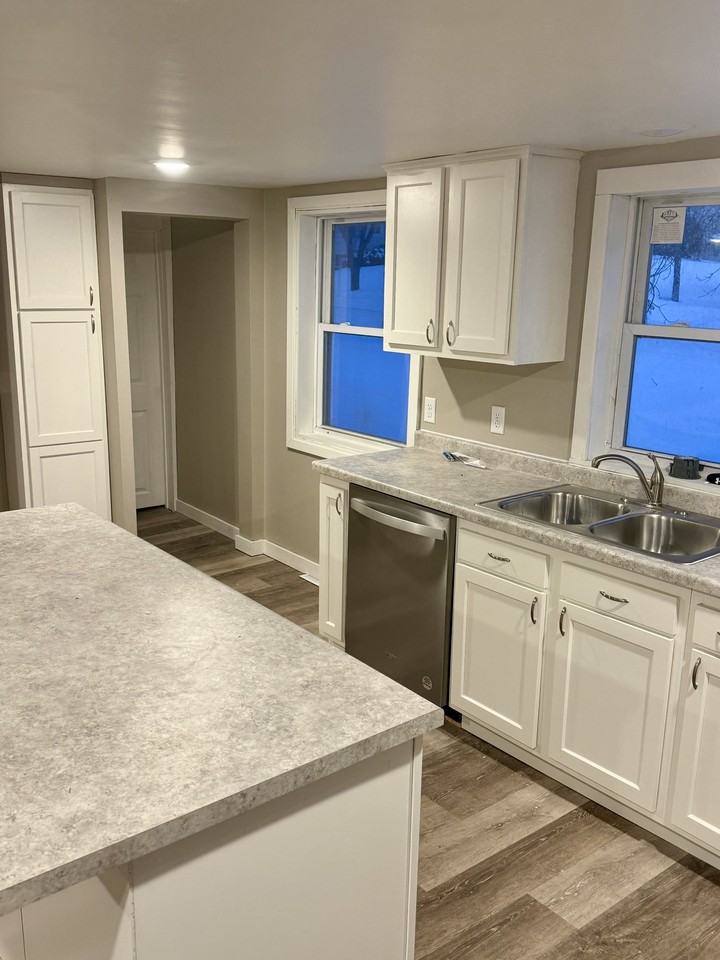 401 W Douglas Ave #1 - Photo 7 of 19