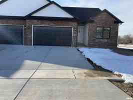 featured image of 1601 Blenheim Dr