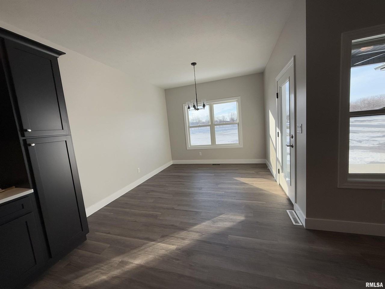 1603 Blenheim Dr - Photo 7 of 21