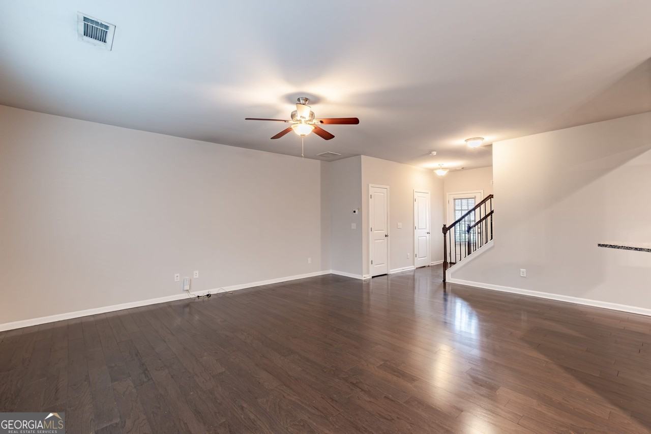 309 Hardy Water Dr - Photo 6 of 32