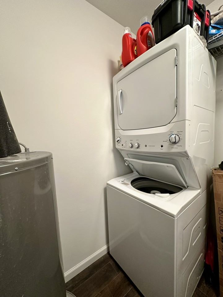 214 Chartres St #1 - Photo 6 of 12