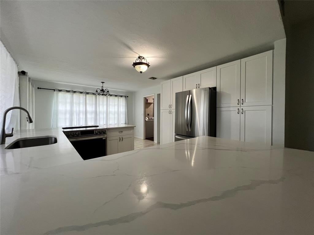 1107 Nw 84th Dr - Photo 3 of 24