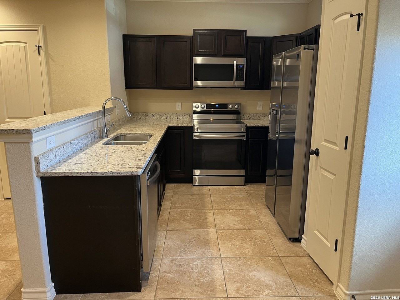 6427 Luglio Ln Unit 103 #103 - Photo 7 of 26